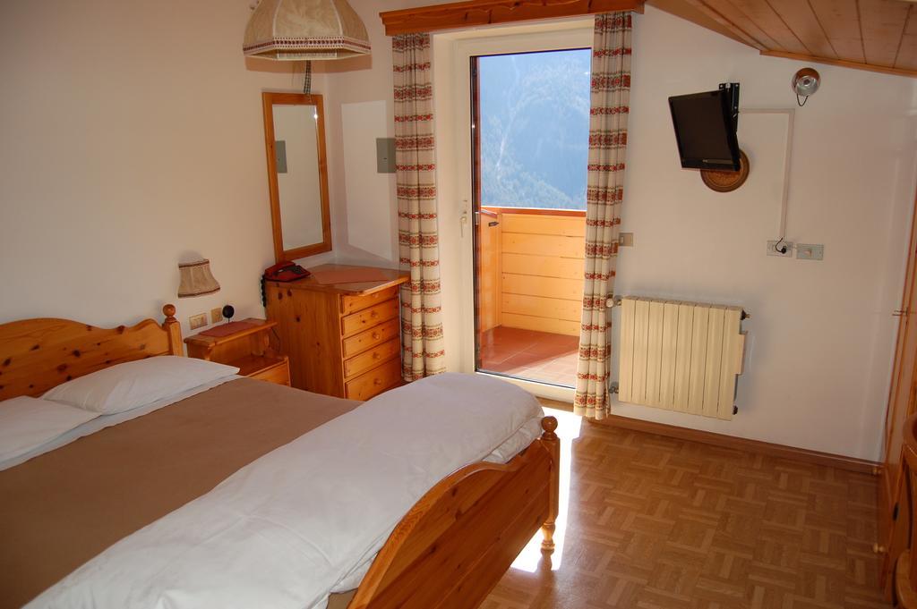 ויגו די פאסה Hotel Millefiori חדר תמונה