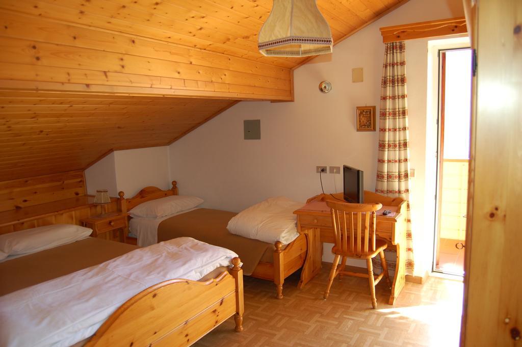 ויגו די פאסה Hotel Millefiori חדר תמונה